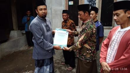 Pemdes Wonolelo Serahkan Akte Kematian 